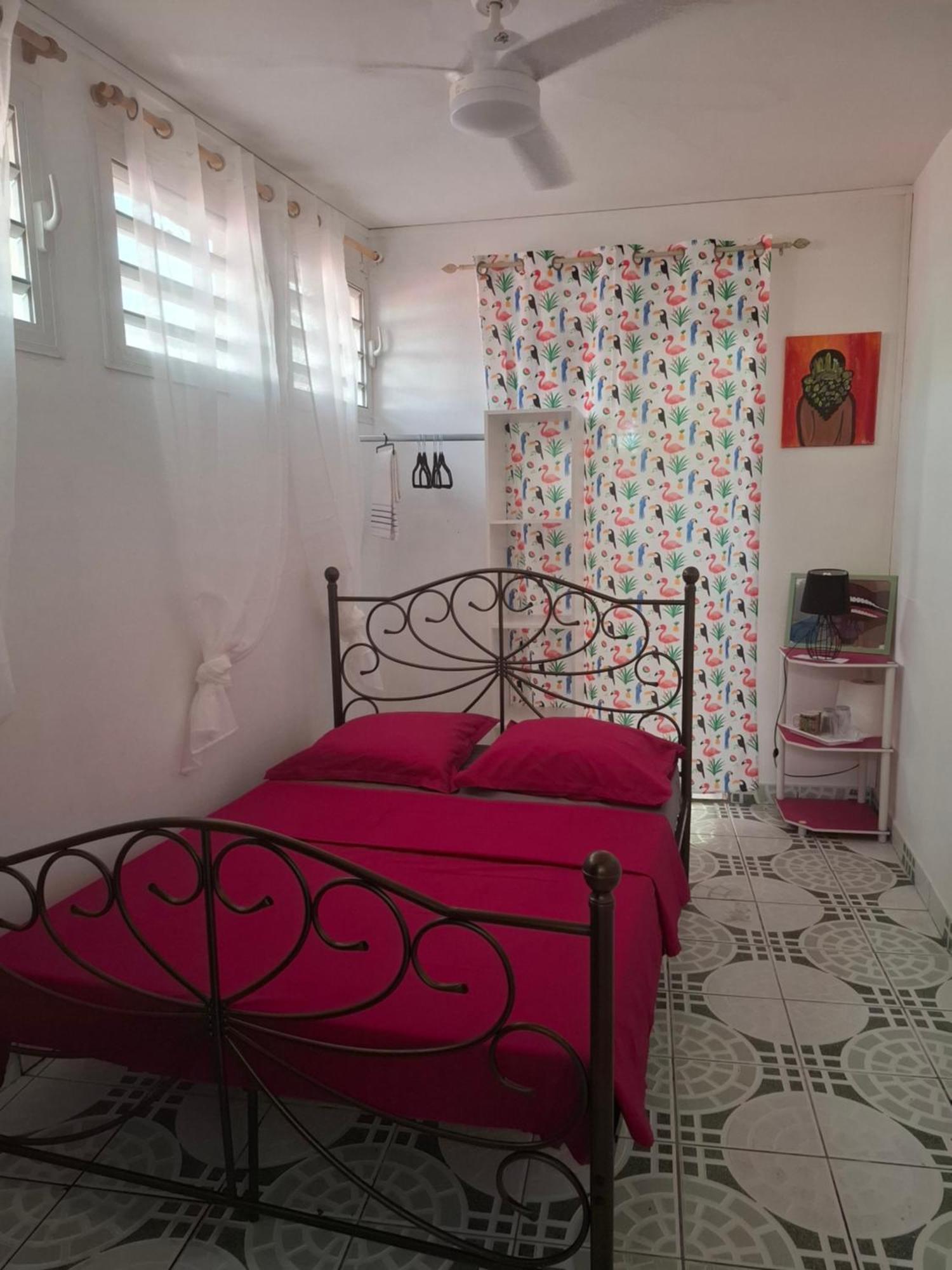 Le Bon Calalou Hostel Fort-de-France Luaran gambar